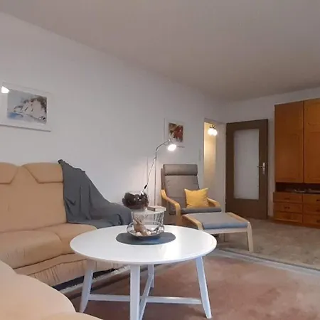 Apartament 3-zimmerwohnung...nur 5 Gehminuten Zum Pegnitzer Bahnhof *