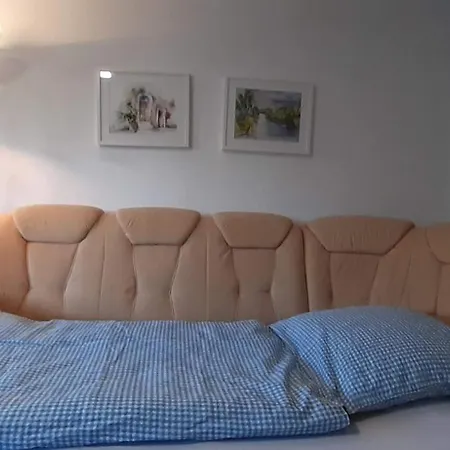 3-zimmerwohnung...nur 5 Gehminuten Zum Pegnitzer Bahnhof Apartament Pegnitz