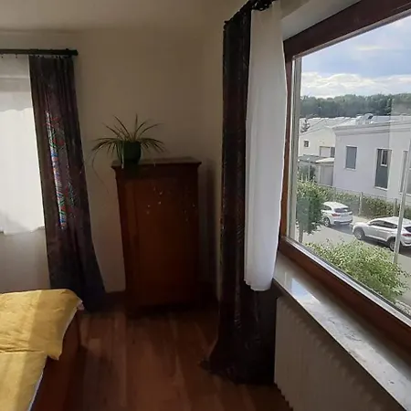 Apartament 3-zimmerwohnung...nur 5 Gehminuten Zum Pegnitzer Bahnhof *
